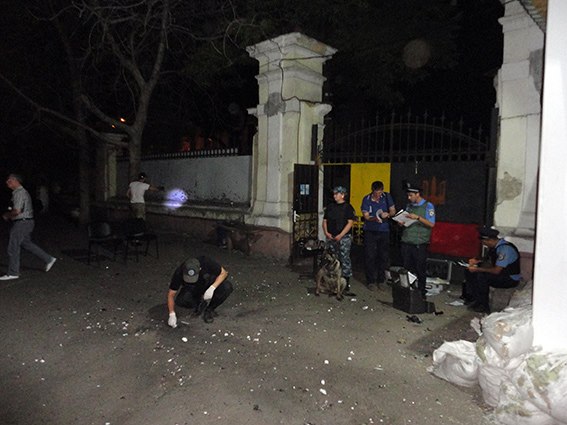 Очередной теракт в Одессе: ночью подорвали штаб "Самообороны" (фото)