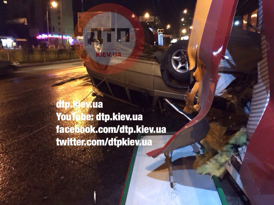 АТОшники влаштували п'яне ДТП в Києві - фото 3