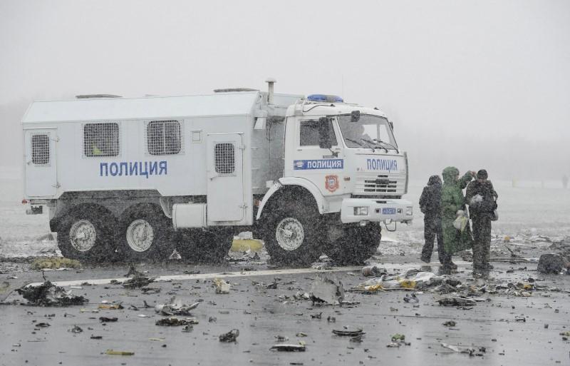 З'явилися нові кадри з місця аварії Boeing в Ростові - фото 3