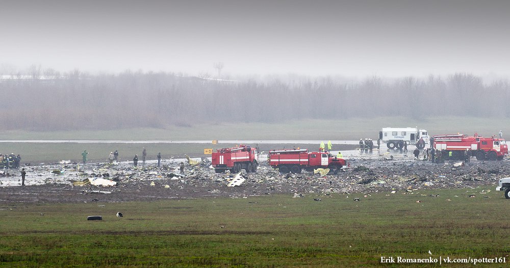 З'явилися нові кадри з місця аварії Boeing в Ростові - фото 4
